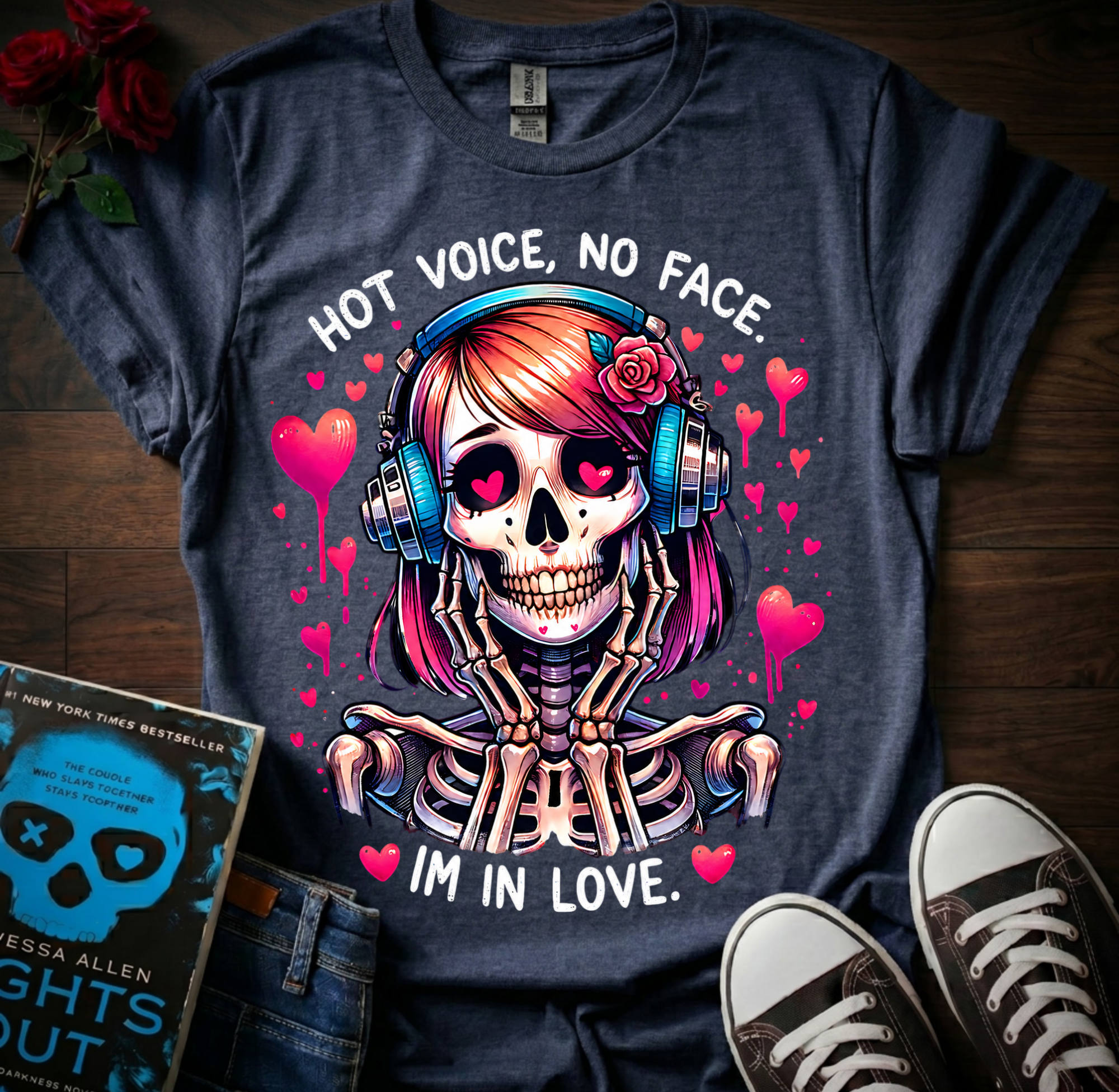 Hot Voice, No Face  T-Shirt