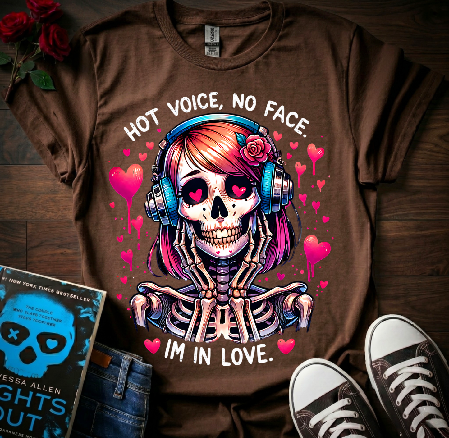 Hot Voice, No Face  T-Shirt